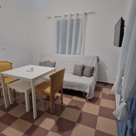 Kevin's Seaside Apartment