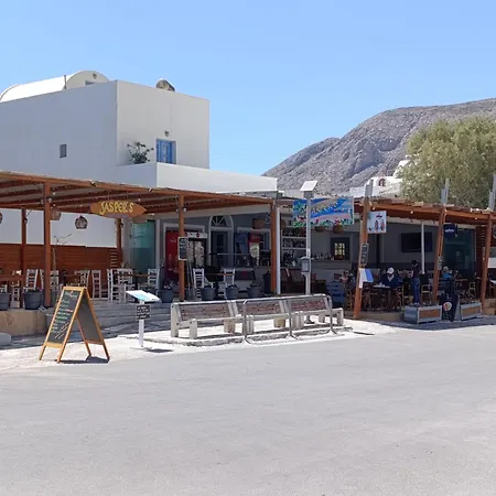 Kevin's Seaside Perissa (Santorini)